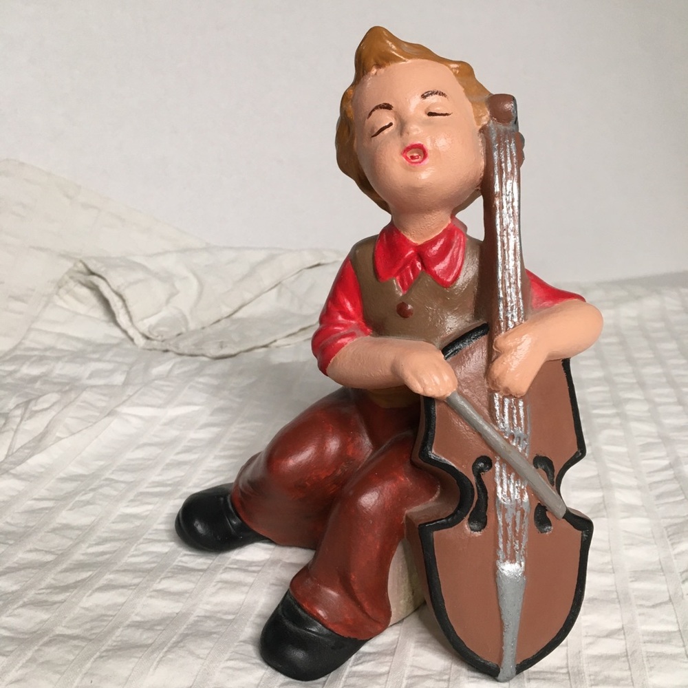 Homemade‎ ceramic cello player boy hand painted (JJ